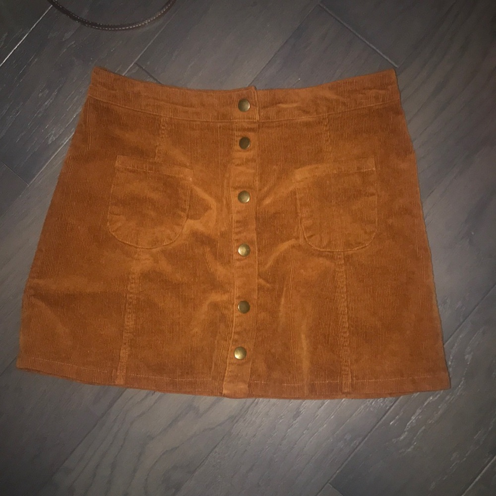 BRANDY MELVILLE SKIRT